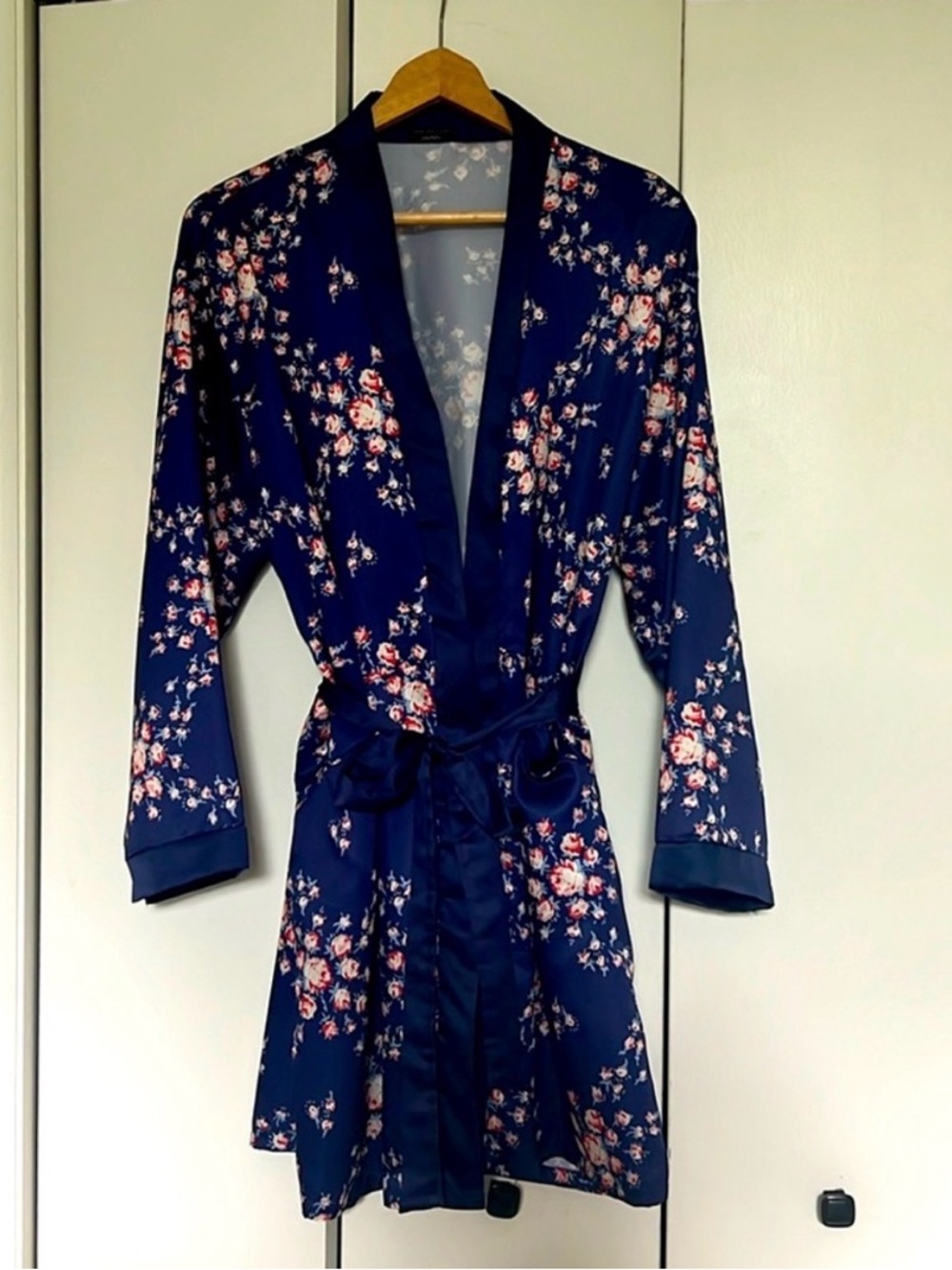 Floral short robe